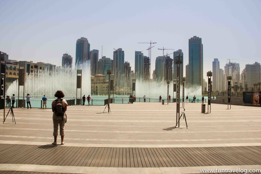 Water fountain near Burj Khalifa/The Dubai Mall