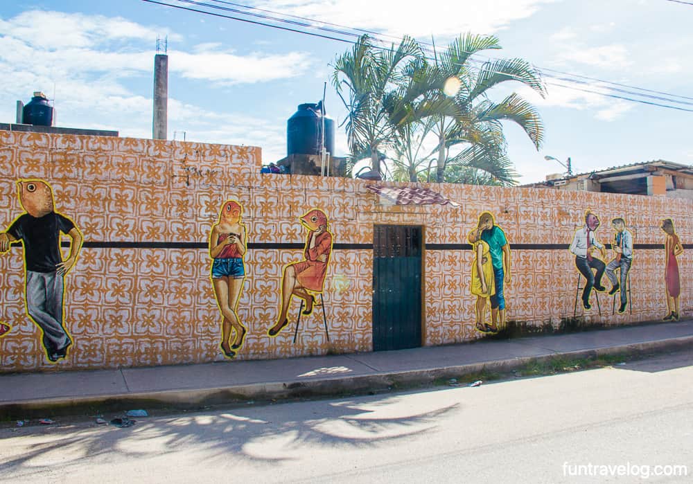 Quirky graffiti in Tulum