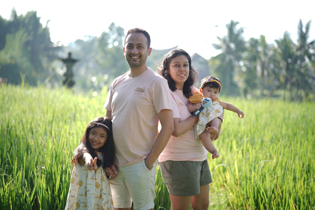 Photo of Bharat, Raahi, Rutvi & Supriya